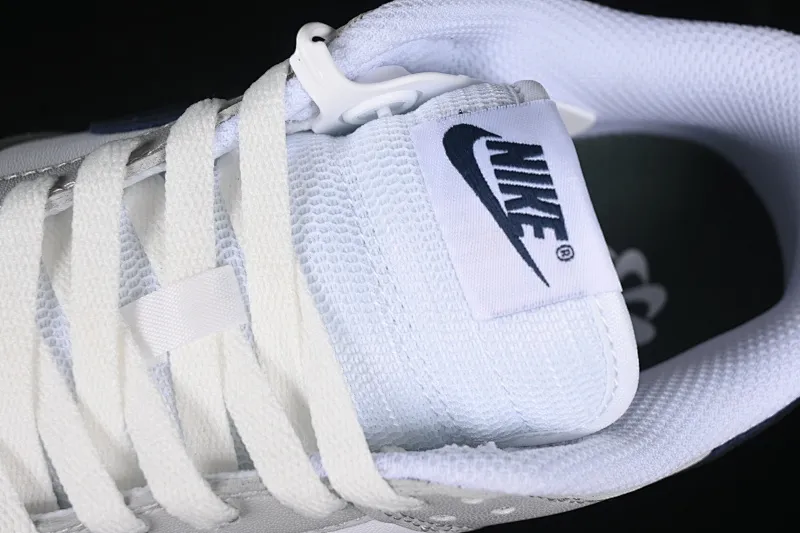 All categories Nk SB Dunk series Nk SB Dunk Low low-top sneakers Nk Dunk Low "Photon Dust" photon gray and white color SB low-top casual sneakers HF4299-001